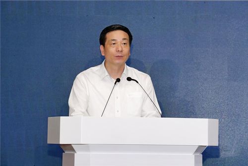 集團(tuán)董事局主席金位海出席知名浙商助力衢州跨越式發(fā)展大會