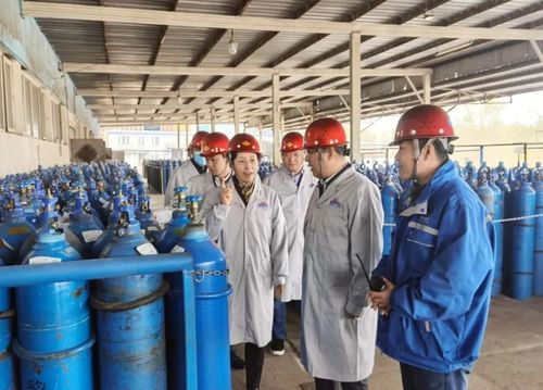 安虎賁帶隊檢查五一假期特種設備與餐飲食品安全，強化企業責任形象